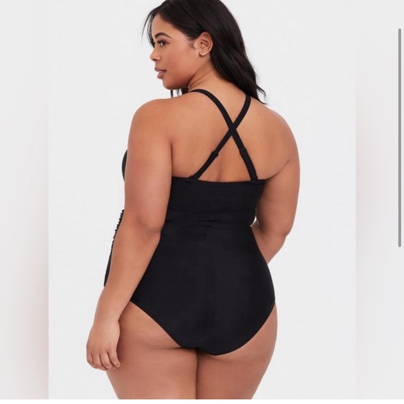 Torrid Swimsuit Lattice Front Cage - One Piece Ruched Retro Wireless za. - Picture 2 of 16
